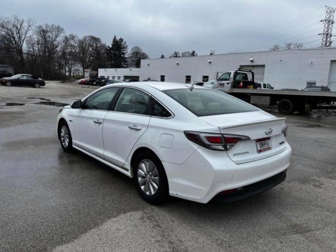 2016 Hyundai Sonata Hybrid