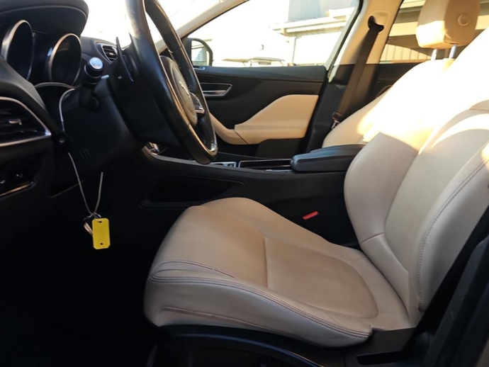 2018 Jaguar F-PACE Premium
