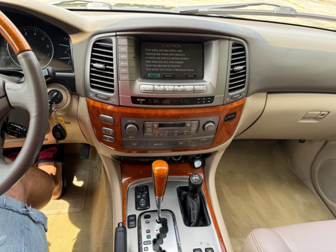 2003 Lexus LX