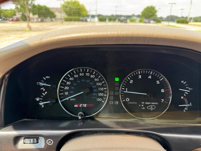 2003 Lexus LX
