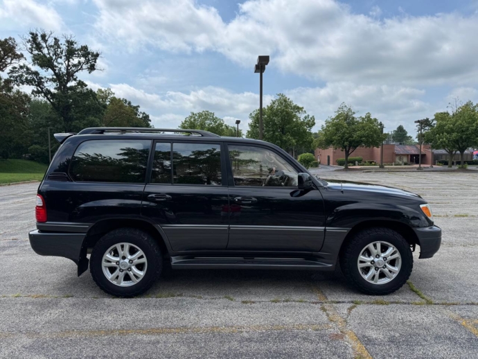 2003 Lexus LX