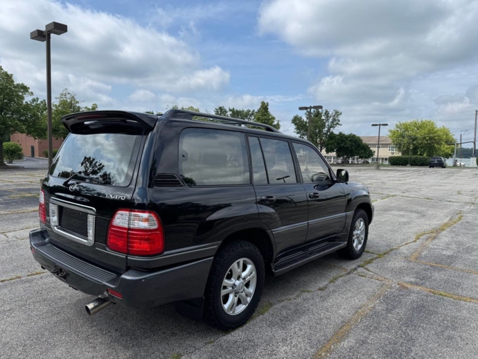 2003 Lexus LX
