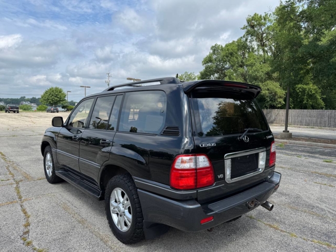 2003 Lexus LX