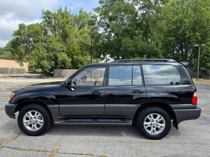 2003 Lexus LX